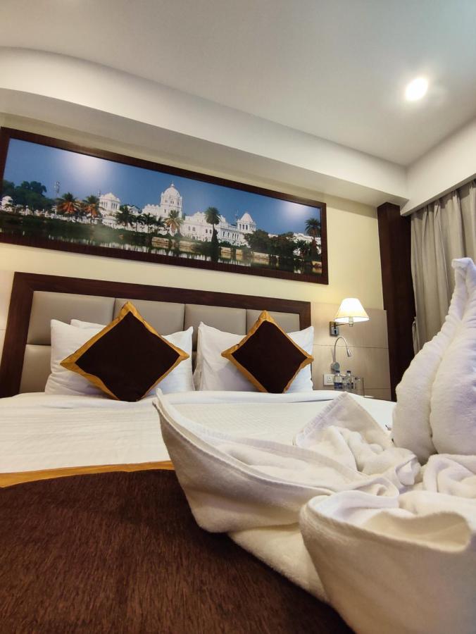 Hotel Rimi International Agartala Exterior photo